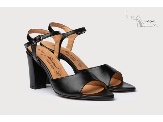 Zapato Negro de Tacón Medio de Vestir