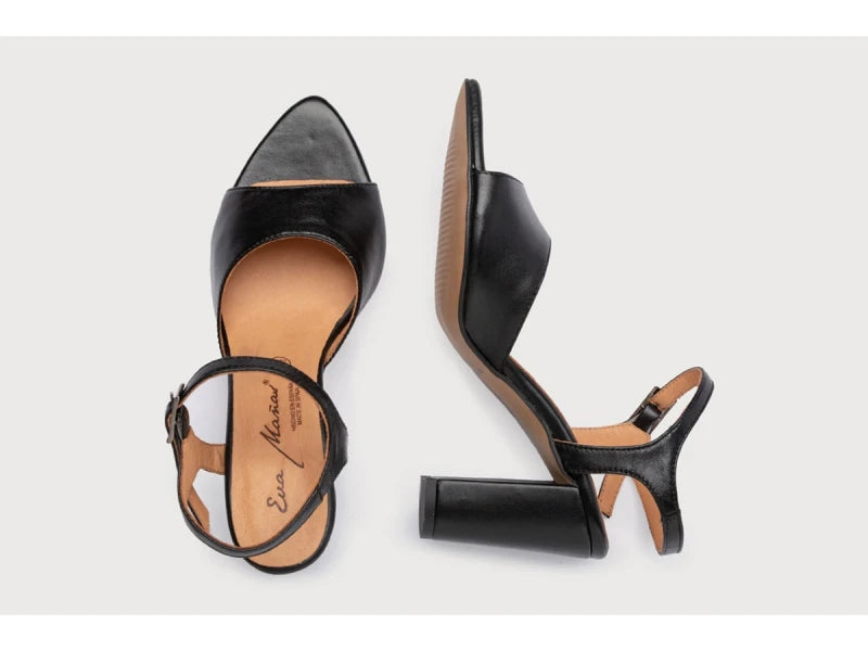 Zapato Negro de Tacón Medio de Vestir
